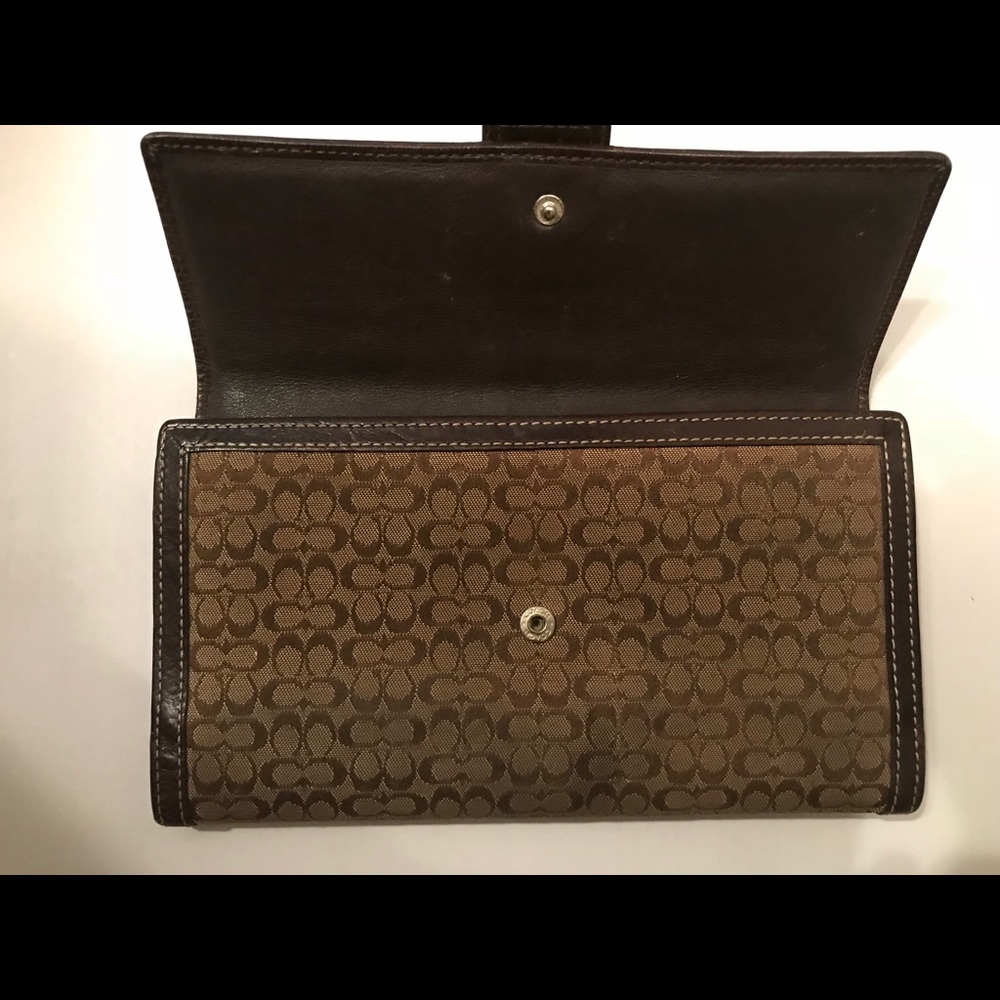Coach Wallet - Picture 5 of 5